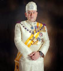 يڠدڤرتوان اݢوڠ‎), also known as the paramount ruler, the supreme head or the king. Kebawah Duli Yang Maha Mulia Sultan Muhammad V Yang Di Pertuan Agong Posts Facebook