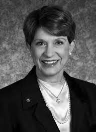 Elizabeth Sturdevant's Instagram, Twitter & Facebook