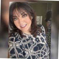 Lilia Bustos's Instagram, Twitter & Facebook