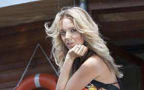 Thanks to her maternal grandfather. Porad Jako Holcicka Lucka Vondrackova Odtajnila Svuj Elixir Mladi Ahaonline Cz