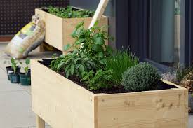 Its cascading design features three tiers perfect. 11 Best Raised Garden Beds Boxes For 2021 Raised Garden Bed Ideas