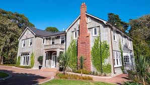 Horse Heaven In South Auckland Marley In 2020 Residences Building A House House Styles