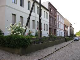 Jetzt wohnung mieten mit 4 bis 4,5 zimmer! 5 Zimmer Wohnung Zu Vermieten Holsteiner Strasse 28 39122 Magdeburg Westerhusen Mapio Net