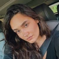 Lynn Haddad's Instagram, Twitter & Facebook