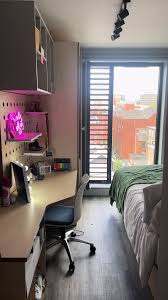 defintely didn’t cry #moving #uni #student #belfast