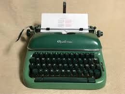 Vintage Portable Mechanical Typewriter Optima Elite 3 Tragbare Schreibmaschine In Turkis Im Jahr 1960 Wellness Design Typewriter Vintage