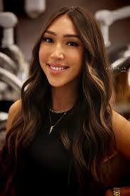 Lacy Cummins's Instagram, Twitter & Facebook