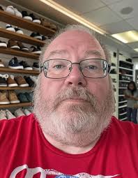 I have a house 🏠 car 🚗 💰 and everything I only need a wom*n