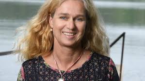 Stella Berger's Instagram, Twitter & Facebook