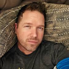 Allen Exploration in a Triton Submarines at 235 meters with lights