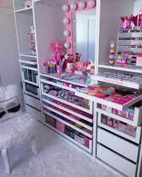 25 Best Makeup Closet Room Design For Your Home Freshouz Com Makeup Room Diy Makeup Room Decor Room Diy