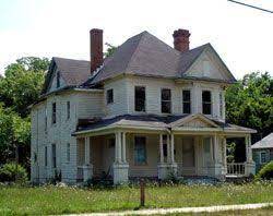 Goldsboro Abandoned Mansion For Sale Abandoned Houses Old Abandoned Buildings