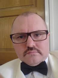 Damian Garnett's Instagram, Twitter & Facebook