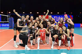 A milli kadın voleybol takımımız, tokyo olimpiyat oyunları'na galibiyetle başladı. A Milli Kadin Voleybol Takimi Nin Rakibi Almanya Voleybol Plus