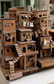 Fur Die Geburt Pappspiel Zeug Bricolages En Carton Maison En Carton Sculpture En Carton