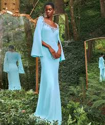 We would like to show you a description here but the site won't allow us. Abiti Da Cerimonia Pronovias 2021 Catalogo Foto Beautydea