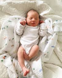 Kate and Jeff's wedding was the best way to start off the 2017 wedding  season. I am grateful for their friendship and being able to share in their  special day. Cheers you