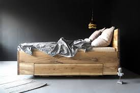 > niedrige betten im kompakten design: Fraaiberlin Bett Aus Esche Jaron Mit Lehne Und Schublade Schwebend Selekkt Com