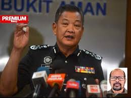 Untuk memastikan perkara itu dicapai (memperkasakan integriti), pdrm perlu membuat majlis ilmu seperti memberi penerangan dan meminta semua ibu pejabat polis kontinjen negeri, ibu pejabat. Langkah Terbaik Pelihara Integriti Pdrm