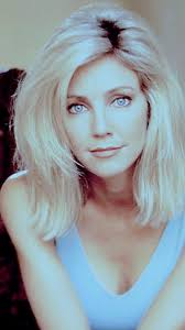 Only at Melrose does a desk drawer hold life-or-death secrets. Amanda’s  abusive marriage, a faked death, and Brooke’s big plan to blackmail her way  to power — all sitting between the paper clips and ...