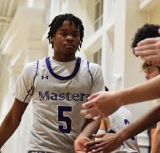 Vinnie Hacker Cheeks - Close Up Action