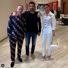 Agent fifa si impresar al celor mai importanti jucatori din romania. Reghe Anamaria Prodan È™i Adian Mutu Fotografia In Care Antrenorul Apare In Pijamale B1 Ro