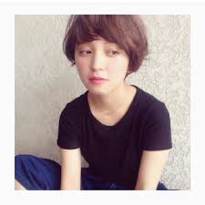 ぽっちゃりさんの髪型には何がおすすめ ショート ロング別 年代別ヘアスタイル集 folk ヘアスタイリング 美髪 ショートのヘアスタイル