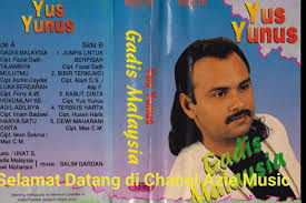 Learn the song with the online tablature player. Lirik Dan Chord Lagu Gadis Malaysia Yus Yunus Halaman All Kompas Com