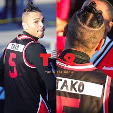Samurai man bun quincy, chris brown, game, type braid tutorial. 222 4k Likes 9 303 Comments The Shade Room Theshaderoom On Instagram Tsrhairdosanddonts Chrisbrown Chris Brown Hair Asian Men Hairstyle Hair Styles