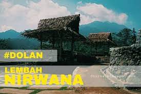 Wisata Lembah Nirwana Di Jalan Kendal Sumowono Pemandangan Warna Air Kincir Angin
