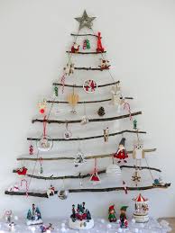 Naturel ou artificiel, enneigé ou vert éclatant ? Tuto Sapin De Noel Avec Des Branches De Bois M Comme