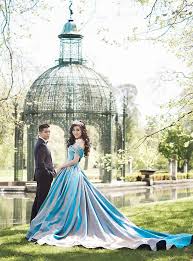 Gambar preweding begron fu : This Paris Prewedding Session Is Like A Fairytale Come True Preweddingshoot Weddingphotography Weddingideas Paris