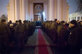 Читайте или слушайте молитву пантелеймона целителю об исцелении больного человека или ребенка на русском языке. Moshi Svyatogo Pantelejmona V Odesse Ohranyala Nacgvardiya A Poklonitsya Svyatomu Prishli Truhanov Kruk I Kommunist Kislovskij Novosti Odessy
