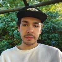 300+ perfiles de «Juan Pedro»