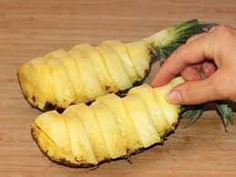 Ananas Schneiden Ganz Einfach Und Dekorativ Rohkost24 Net In 2020 Ananas Schneiden Ananas Rezepte