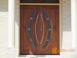 Pintu dan kusen kayu pada jendela di rumah kamu mulai terlihat kusam karena cuaca? Kusen Pintu Jendela Kayu Kab Tangerang Jualo