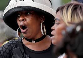 Fans mourn Aretha Franklin