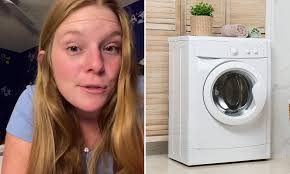 American woman is left baffled after discovering how Australians wash and  dry their clothes | Daily Mail Online