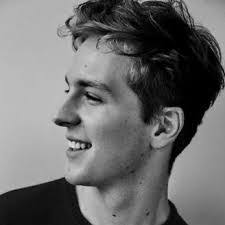 Abraham Lewis's Instagram, Twitter & Facebook