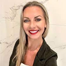 Angelica Mays's Instagram, Twitter & Facebook