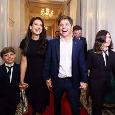 Noticias de axel kicillof hijos. El Look De Los Hijos De Axel Kicillof Causo Furor