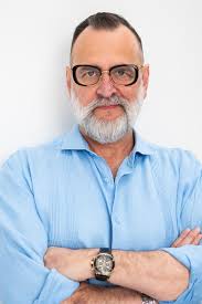 New Rose Hotel (1998)