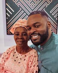 Falzthebahdguy celebrates his 90 year-old grand mother ❤