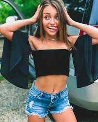 Learn about presley elise net worth, biography, age, birthday, height, early life, family, dating presley elise is a famous tiktok star. Picture Of Presley Elise Cute Girl Outfits Cute Outfits Girl Outfits