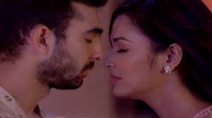 Yeh Hai Mohabbatein written update, May 1, 2018: Adi and Roshni get  intimate with each other