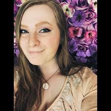 Kirsten Rowland's Instagram, Twitter & Facebook