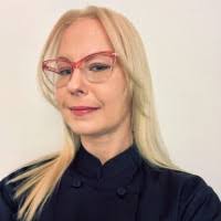 Melissa Matz's Instagram, Twitter & Facebook