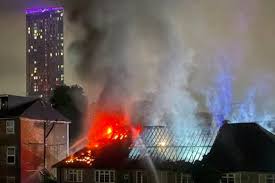 Jun 23, 2021 · müstakil sanayici ve i̇şadamları derneği (müsi̇ad) i̇zmir şubesi, i̇rfan sohbetleri programı kapsamında prof. Croydon Blaze Firefighters Rescue Man From Ground Floor Of Flat Fire In South London Evening Standard