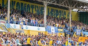 Spieltag der saison 2014/15 wird das oberligaspiel zwischen rw erfurt ii und lok leipzig durch einen platzsturm in der. Mitgliedschaft 1 Fc Lokomotive Leipzig