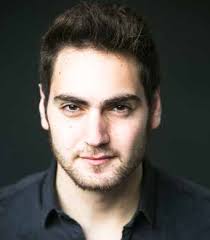 VOLUME 21 • ROSH HASHANAH 5782 • SEPTEMBER 2022 • ONLINE EDITION Our new  windows Americans in London Secret Soviet mission